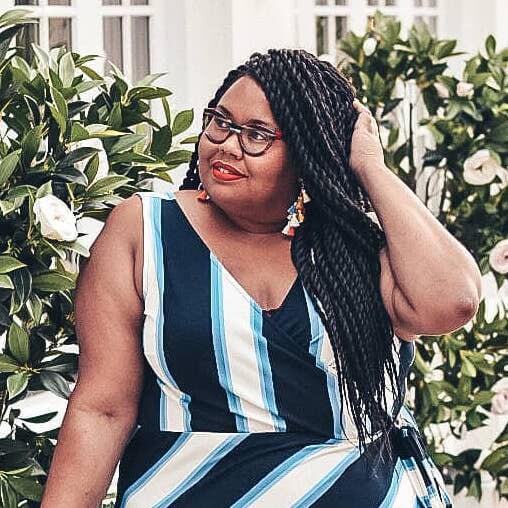 Blogger Sierra Holmes of @eclectickurves